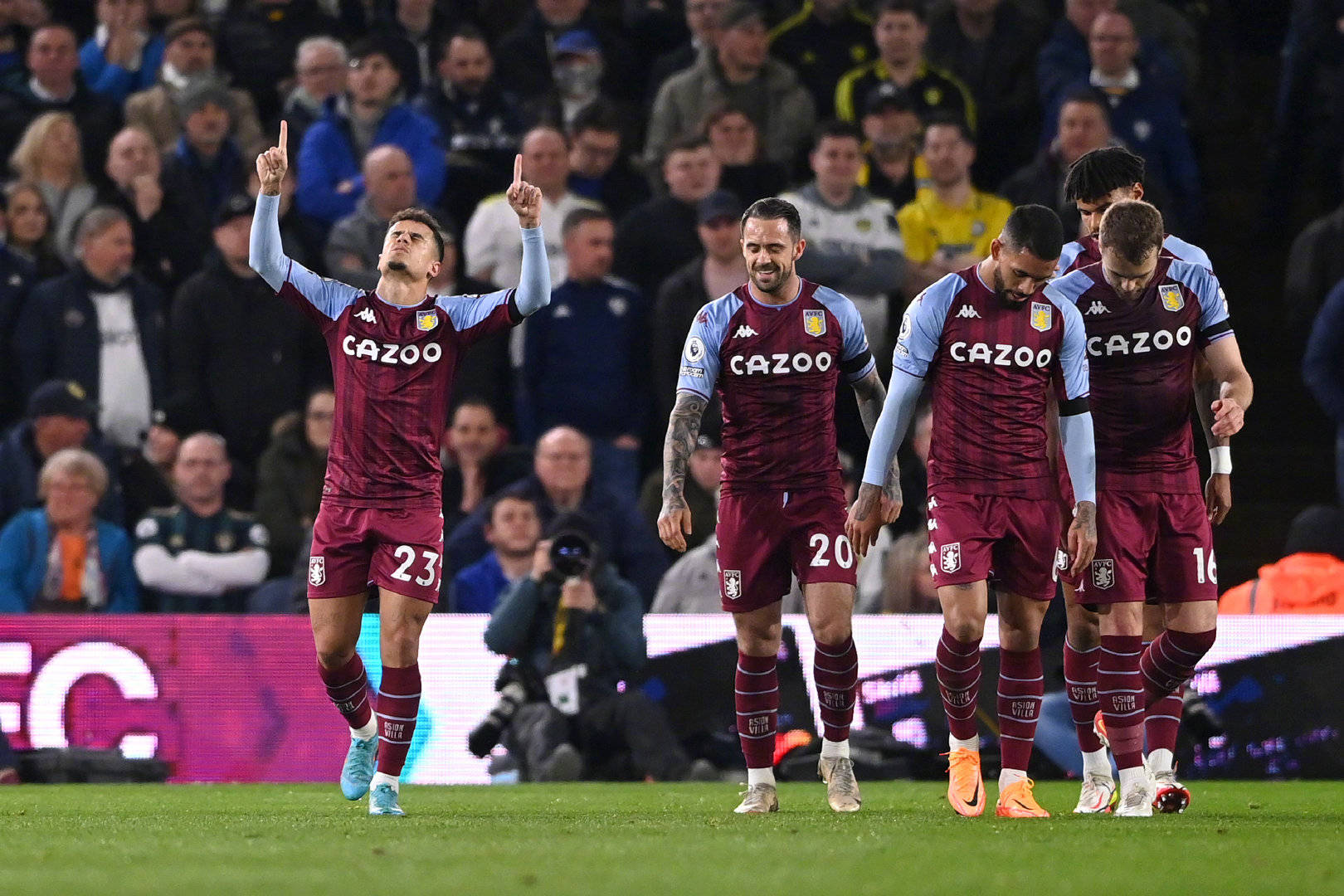 却引发了广 却引发了广